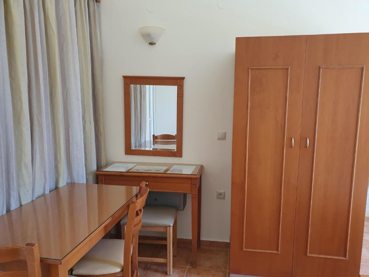 Sofia Studios & Apts Ajía Marína Kültér fotó