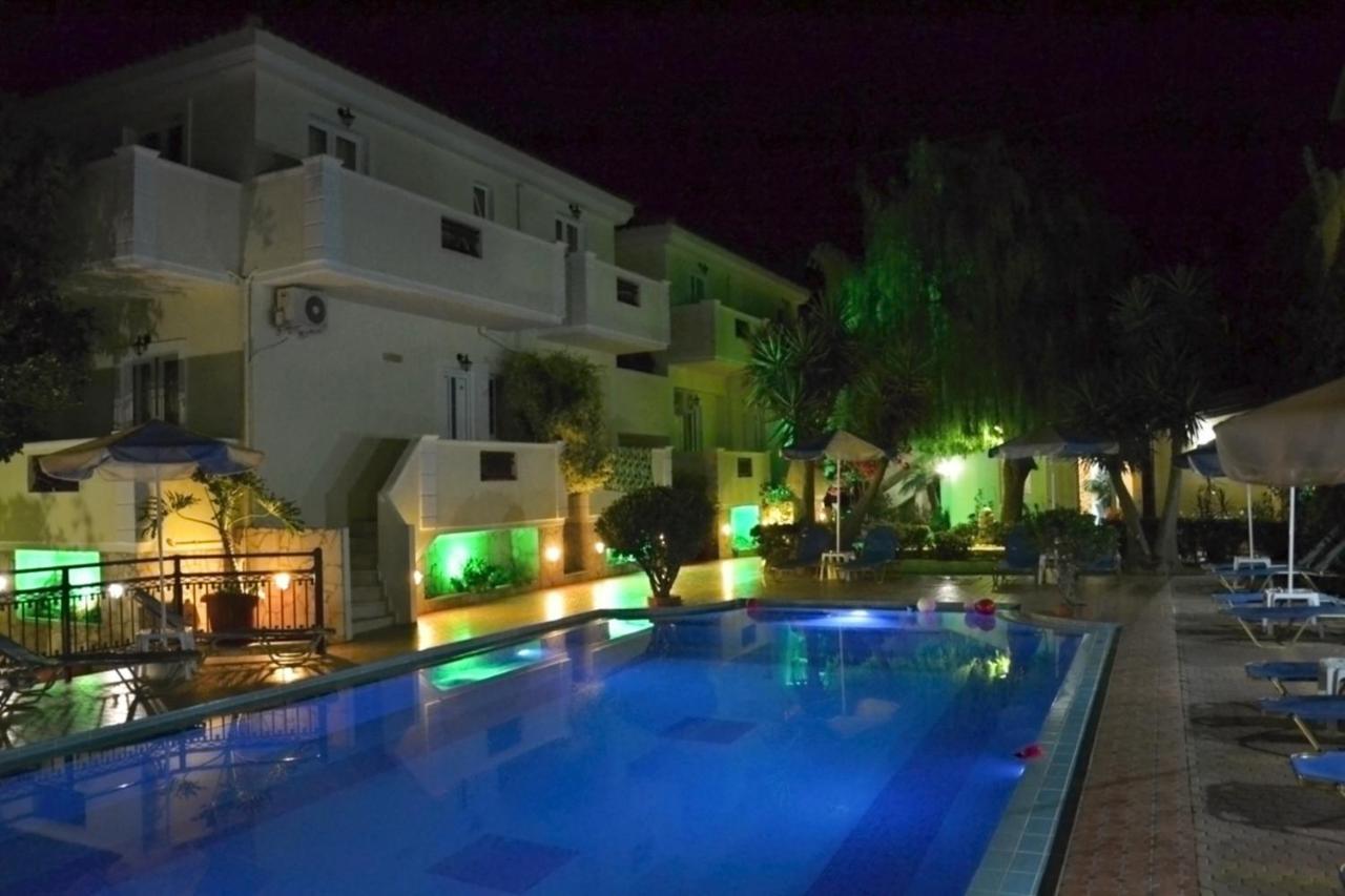 Sofia Studios & Apts Ajía Marína Kültér fotó