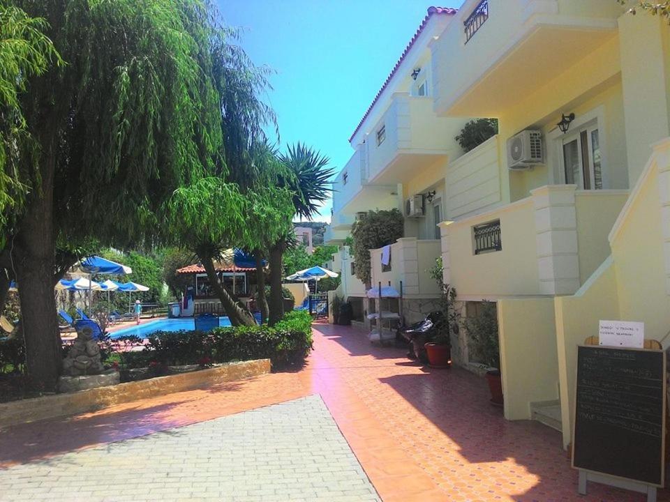 Sofia Studios & Apts Ajía Marína Kültér fotó