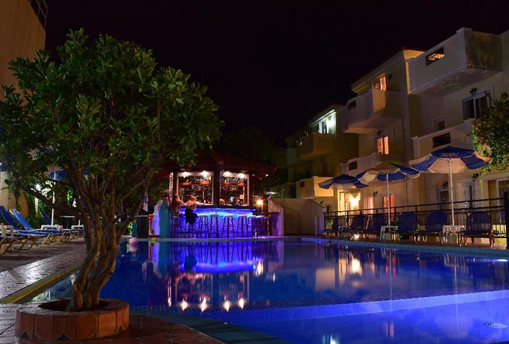 Sofia Studios & Apts Ajía Marína Kültér fotó