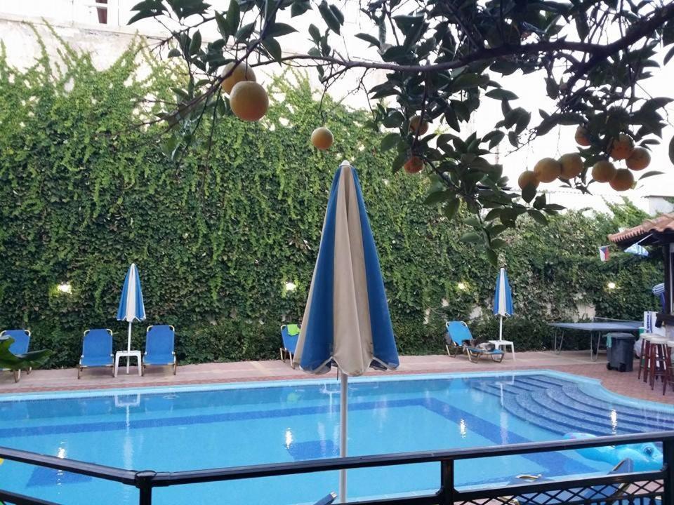 Sofia Studios & Apts Ajía Marína Kültér fotó