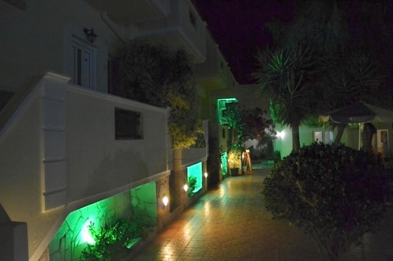 Sofia Studios & Apts Ajía Marína Kültér fotó