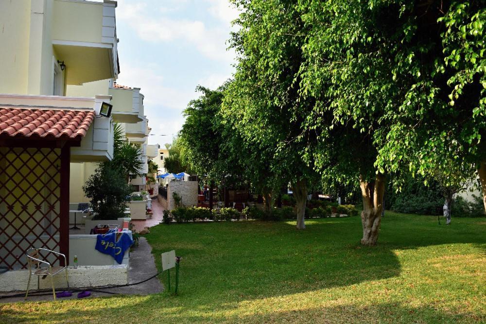 Sofia Studios & Apts Ajía Marína Kültér fotó