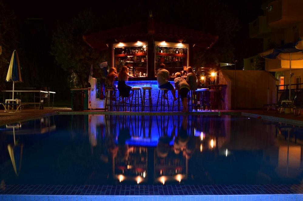 Sofia Studios & Apts Ajía Marína Kültér fotó